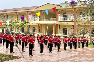 CHIA SẺ KINH NGHIỆM VỀ CÔNG TÁC QUẢN TRỊ TỔ CHỨC, HÀNH CHÍNH TRONG NHÀ TRƯỜNG